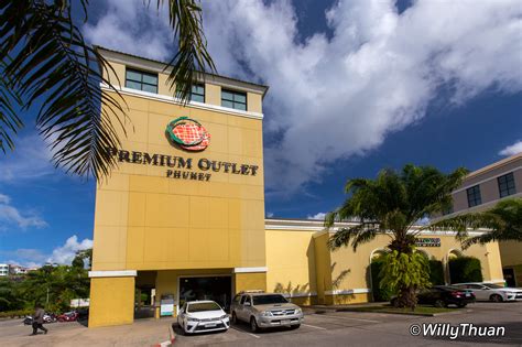 premium outlet phuket airport.